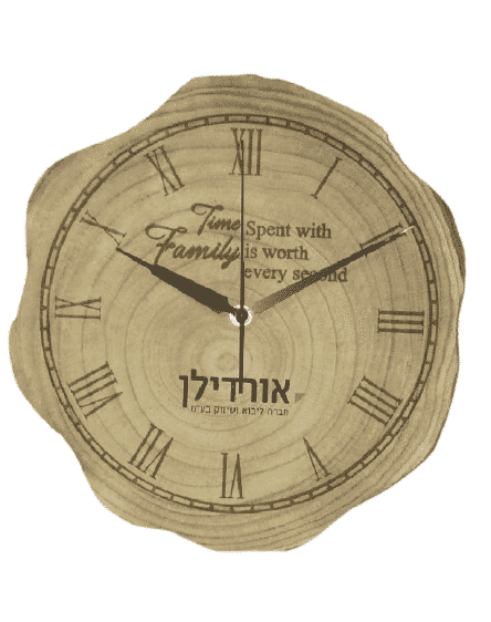 שעון עץ ממותג